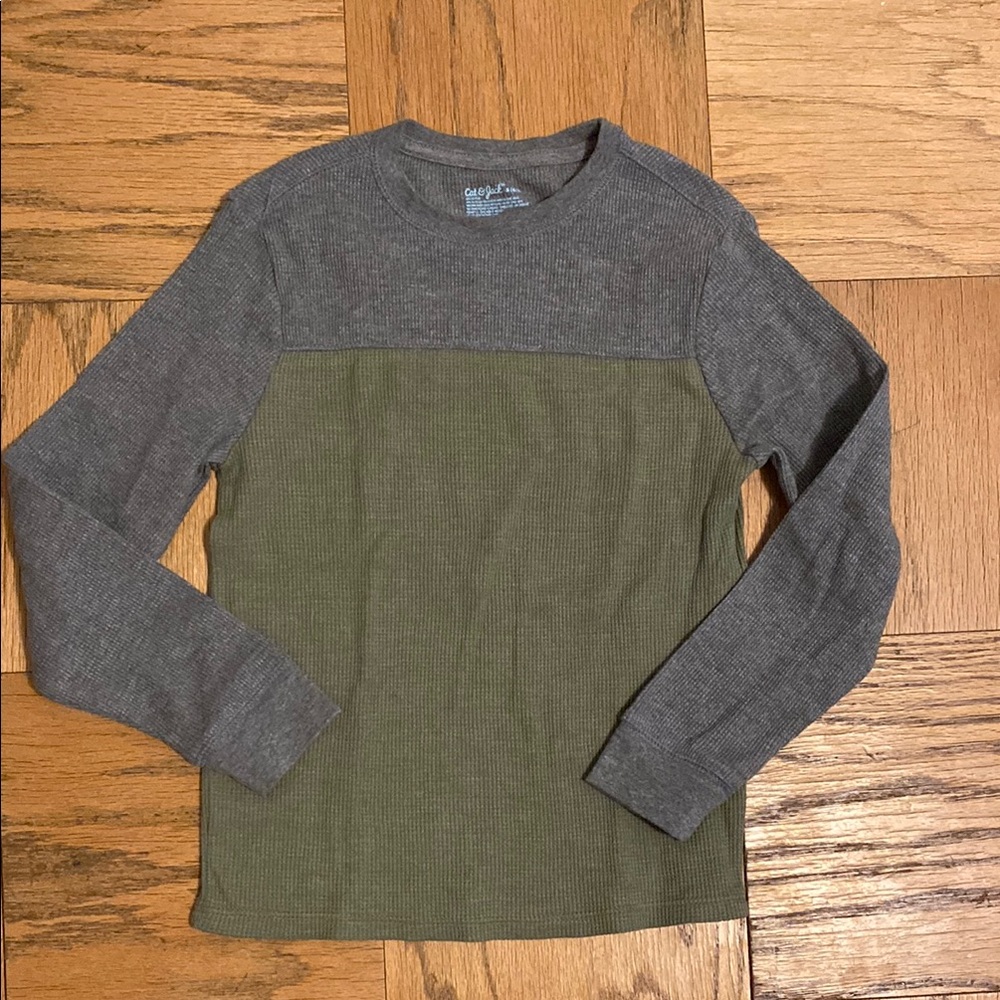 Gray and Green Long Sleeve Shirt